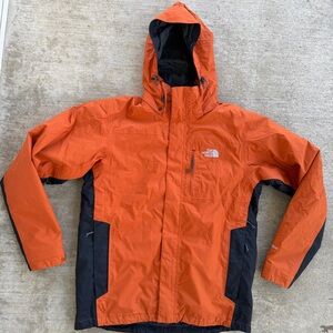 The North Face Men’s Size Medium HyVent  Ski Jacket Orange/ Black